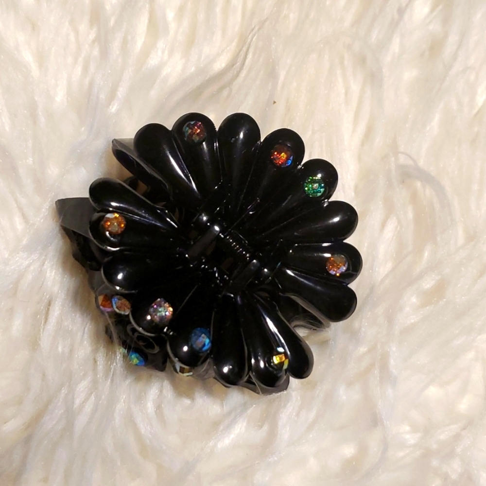 Tiff 'N Tam hair clip